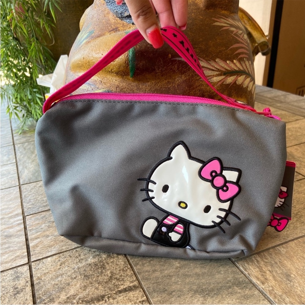 NWT Authentic Hello Kitty Bag - Picture 2 of 3